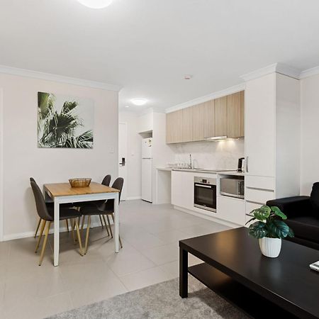 Yaran Suites Rockingham Bagian luar foto