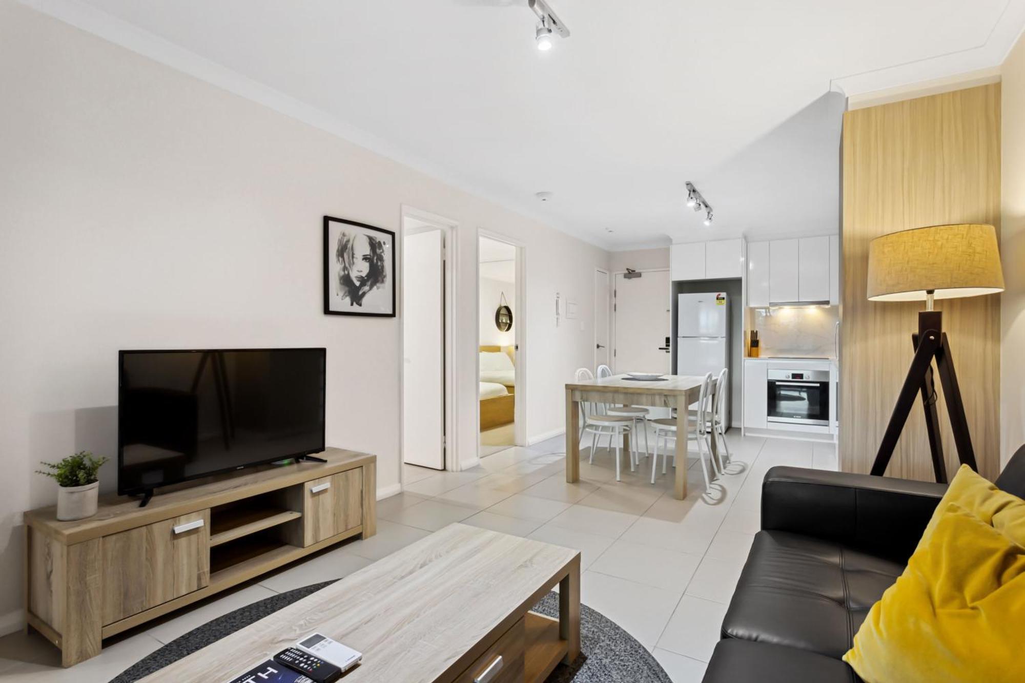 Yaran Suites Rockingham Bagian luar foto