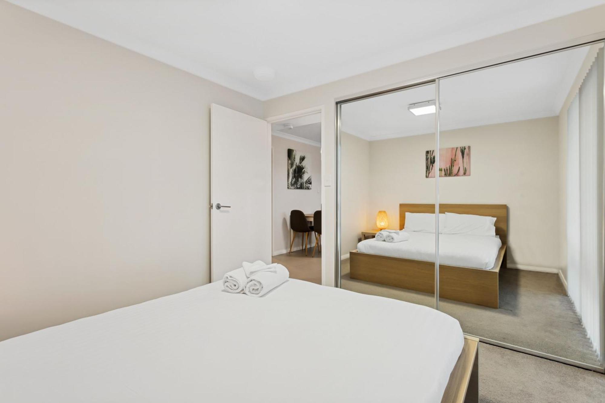 Yaran Suites Rockingham Bagian luar foto