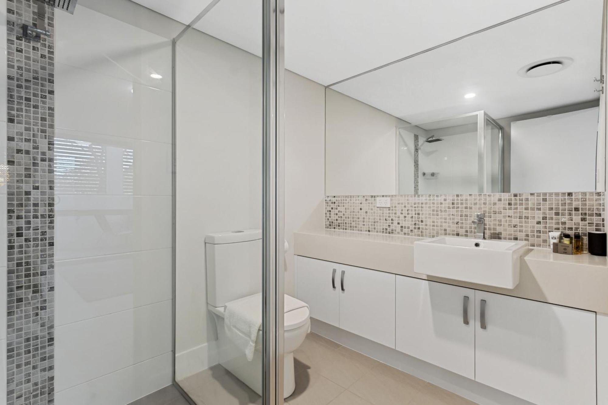 Yaran Suites Rockingham Bagian luar foto