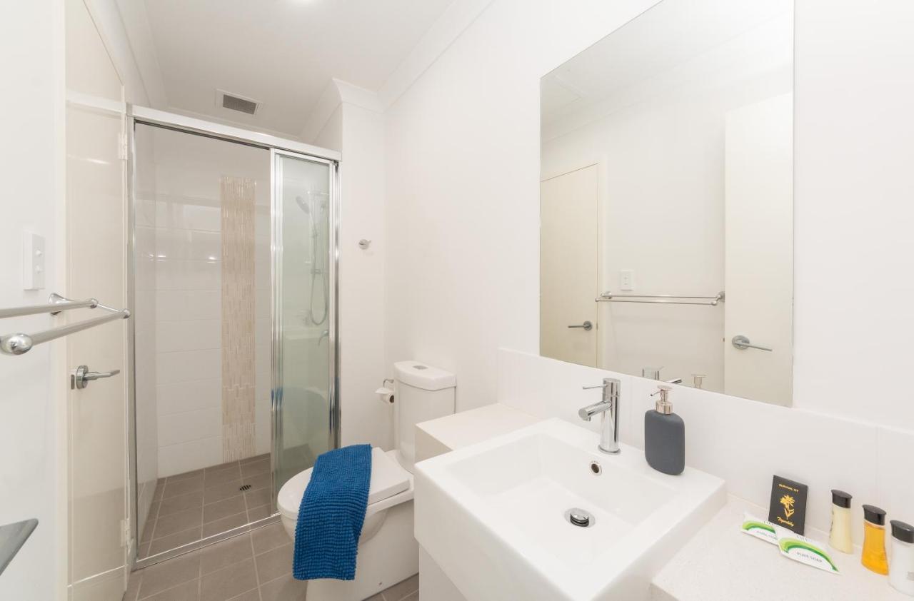 Yaran Suites Rockingham Bagian luar foto